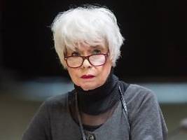 Keine Promis, kein Schwarz: Ingrid Steeger im Stillen beigesetzt