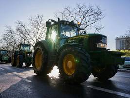 agrarwirtschaft: erneut traktoren-demo in berlin