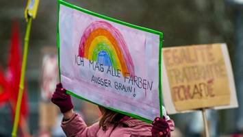 polizei erwartet mehrere tausend menschen zu demo