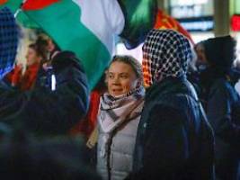 klima-ikone hält kurze rede: thunberg taucht bei pro-palästina-demo in leipzig auf