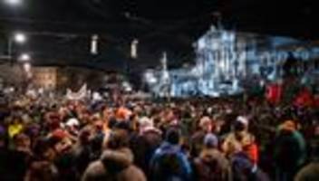 Österreich: zehntausende protestieren gegen rechtsextremismus