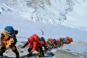 Mount Everest: Bergsteiger sollen Kotsäcke benutzen