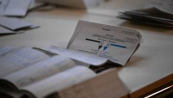 Schlechte Ergebnisse bei Wahlwiederholung - Scheidende Bundestagsabgeordnete rechnen mit Ampelkurs ihrer Parteien ab