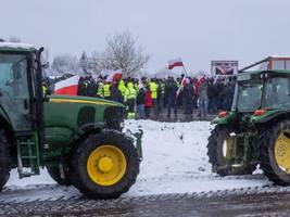 Bauernproteste in Polen und Tschechien: Landwirte blockieren Getreidelieferungen aus der Ukraine