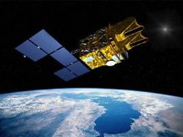 Wiedereintritt in die Atmosphäre: Tonnenschwerer Satellit stürzt unkontrolliert auf die Erde
