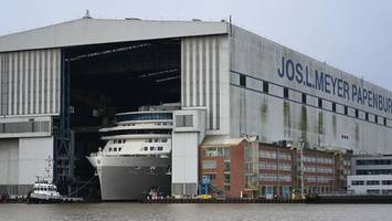 Meyer Werft dockt neues Kreuzfahrtschiff „Silver Ray“ aus