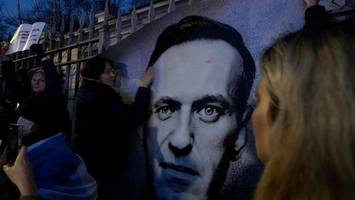 nawalny-team sicher: darum ließ putin seinen erzfeind töten