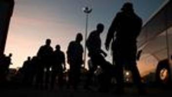flucht: mehr als eine million asylanträge in europa registriert