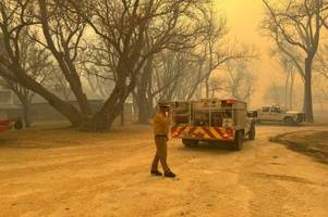sieht aus wie der weltuntergang: waldbrände in texas außer kontrolle
