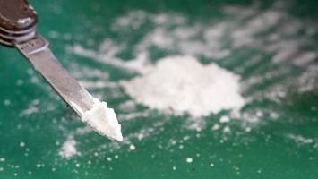 jugendliche überprüft – und kokain beim stiefvater gefunden