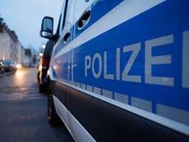 aktion gegen frauenfeindlichkeit: polizei startet großrazzia gegen frauenhass im netz