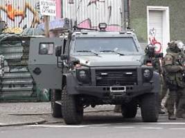 nach unmut bei berliner polizei: innensenatorin räumt ruckeleien bei raf-fahndung ein