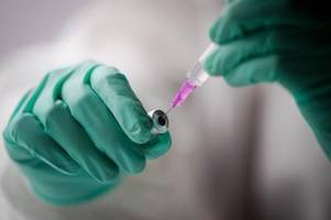 gegen grippe und corona impfen: kommt 2025 die kombi-impfung?
