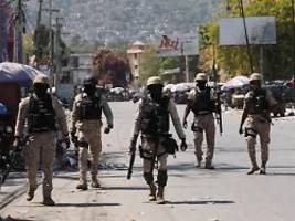 Regierungschef soll abtreten: Banden attackieren Regierungsgebäude in Haiti
