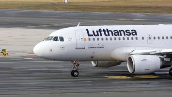 Rauch in Kabine  - Lufthansa-Maschine muss am Hamburger Flughafen notlanden