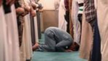 religion: muslimischer fastenmonat ramadan beginnt