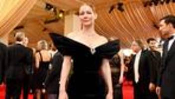 Oscars 2024: Hätte nicht wenigstens Sandra Hüllers Kleid den Oscar bekommen können?