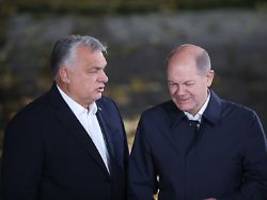 Wir müssen dabei bleiben: Scholz widerspricht Orban bei Ukraine-Militärhilfe
