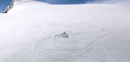 schweiz: skitourengänger versuchten, sich eine höhle zum schutz zu bauen
