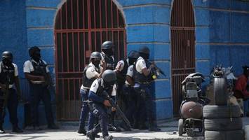 kenia verschiebt entsendung von polizisten nach haiti