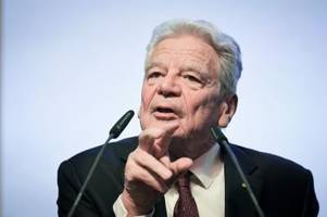 Gauck: Demokratie in Krisenzeiten verteidigen