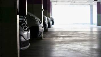 hohe bußgelder drohen - garagenbesitzer aufgepasst: wer das tut, zahlt bis zu 10.000 euro strafe
