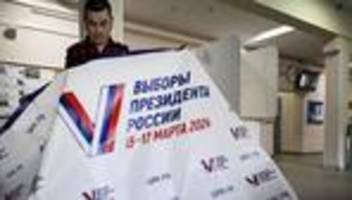 russland : erste wahllokale öffnen für präsidentschaftswahl in russland