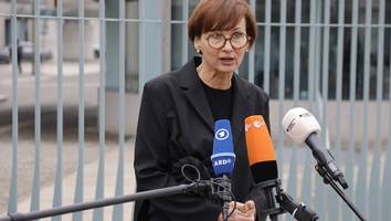 bettina stark-watzinger - bildungsministerin will deutsche schüler auf krieg vorbereiten