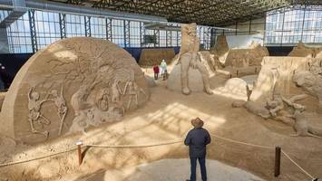 Sandskulpturenfestival zeigt Legenden und Mythen in Sand