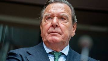 Schröder unterstützt Scholz in Taurus-Debatte