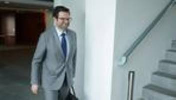 justizminister: marco buschmann will vererbung von bauernhöfen vereinfachen