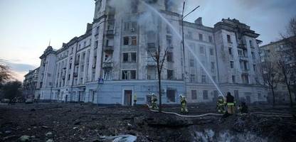 Ukraine: Angriffe auf Kiew – Flugabwehr schießt 31 russische Raketen ab