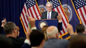Fed stellt weiter Zinssenkungen in Aussicht: Zeitpunkt offen