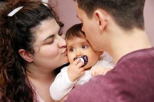 Vaterschaftsurlaub soll dieses Jahr kommen – alle Informationen in der Übersicht