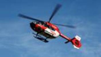 kreis paderborn: mädchen stürzt von hang und verletzt sich schwer