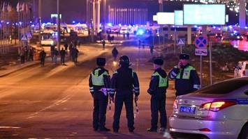„Sie schießen, sie schießen“ - Tote bei Anschlag in Moskau
