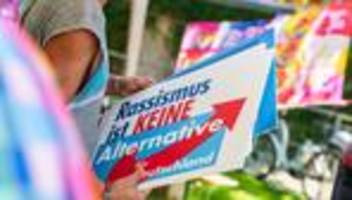 Wahlkampfveranstaltung: 2000 Menschen bei Protest gegen AfD-Spitze in Heilbronn