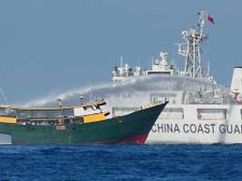 wasserwerfer-attacke im pazifik: chinesen blockieren philippinisches versorgungsboot
