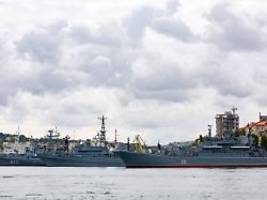 Angriff auf Schwarzmeerflotte: Ukraine will russische Landungsschiffe getroffen haben