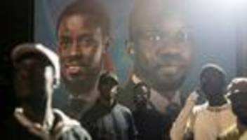 senegal: präsident faye: «aus dem gefängnis in den palast»