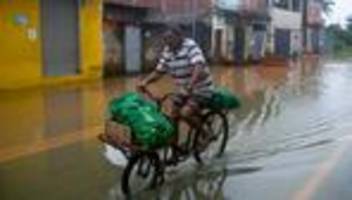 unwetter: Überschwemmungen in brasilien töten mindestens 25 menschen