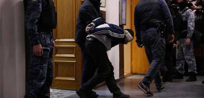 Anschlag bei Moskau: Kreml schweigt zu möglichen Folterspuren an Terrorverdächtigen