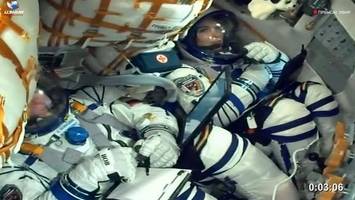 Russische Sojus-Kapsel an ISS angedockt