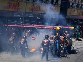 Sieben Kurven in der Formel 1: Flammen im Heck, Feuer unterm Dach