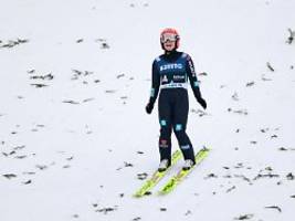 werden mit füßen getreten: kampf abseits der schanze ernüchtert die skispringerinnen