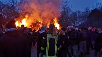 Osterfeuer zwischen Hamburg und Lübeck – die große Übersicht
