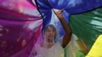 lgbtq-rechte: thailands unterhaus stimmt für gleichgeschlechtliche ehe