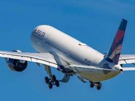 Platte löste sich beim Start: Flugzeug von Airbus verliert Teil seiner Verkleidung