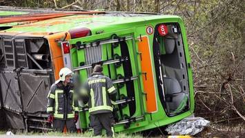 flixbus zeigt sich betroffen nach tödlichem unfall auf a9