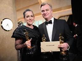 Charles ehrt Oscar-Gewinner: Christopher Nolan bekommt den Ritterschlag